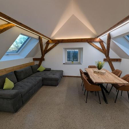 Urlaubsreiterhof Trunk Apartment Igersheim Bagian luar foto