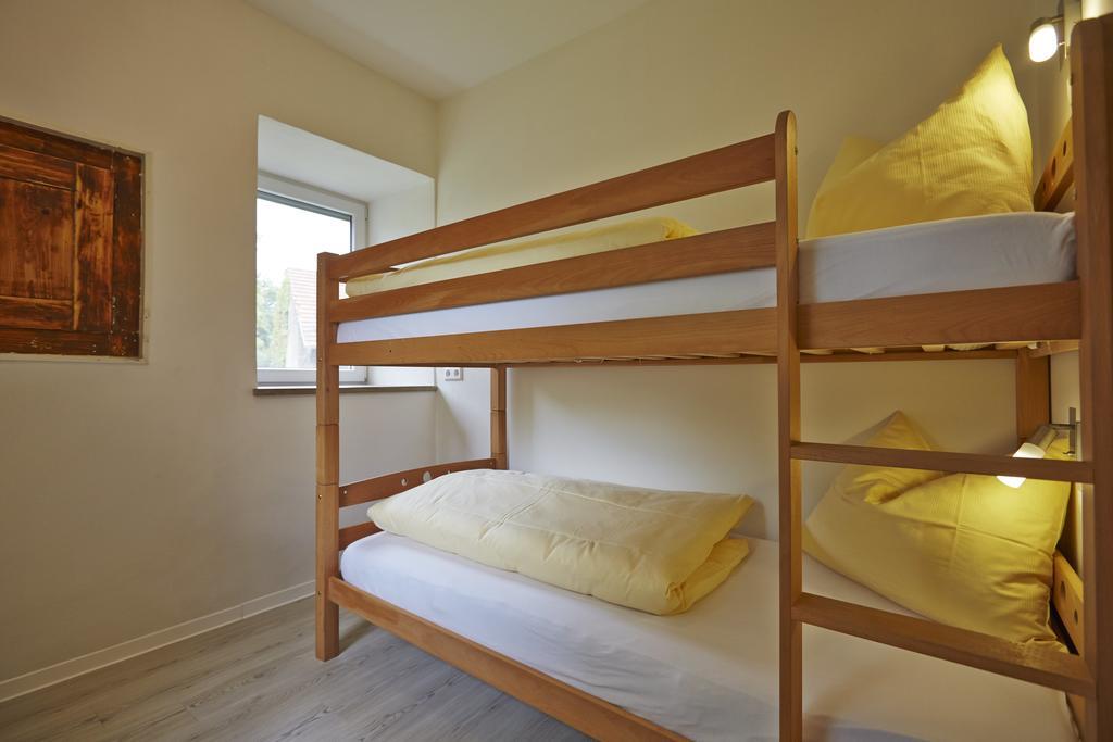 Urlaubsreiterhof Trunk Apartment Igersheim Bagian luar foto