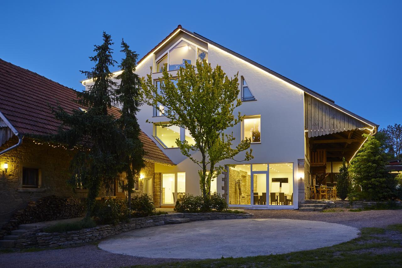 Urlaubsreiterhof Trunk Apartment Igersheim Bagian luar foto