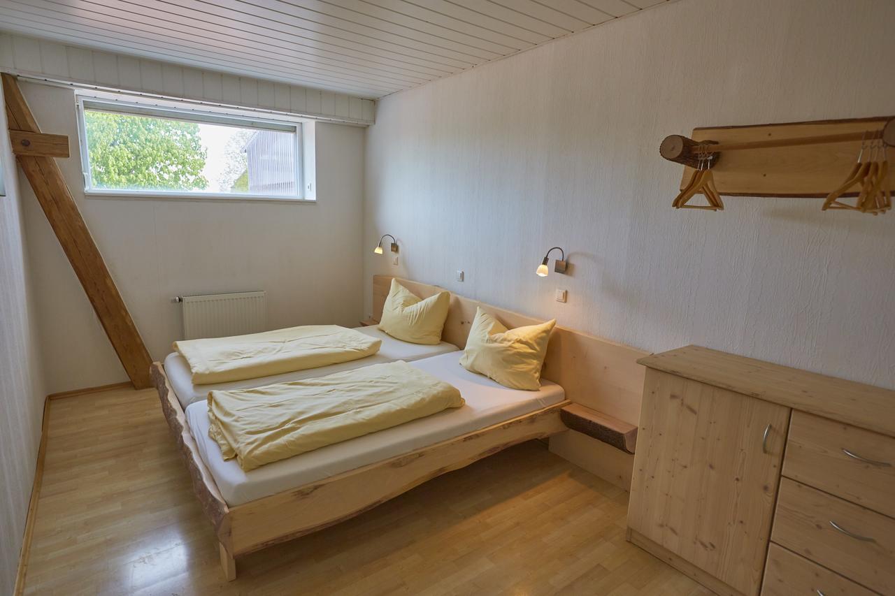 Urlaubsreiterhof Trunk Apartment Igersheim Bagian luar foto
